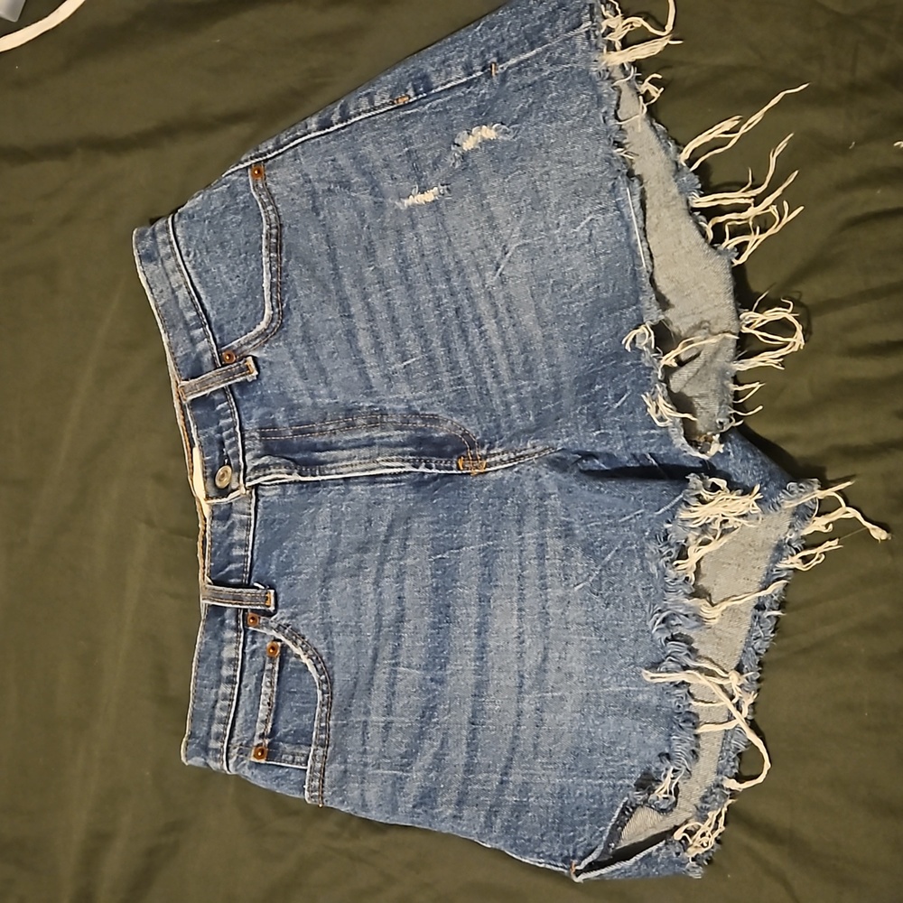 Abercrombie high rise 4" short